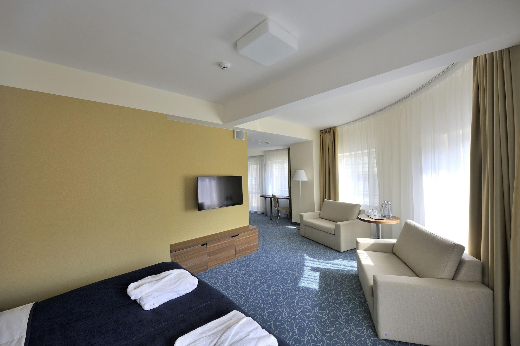 Imperial Hotel ออสตราวา ภายนอก รูปภาพ