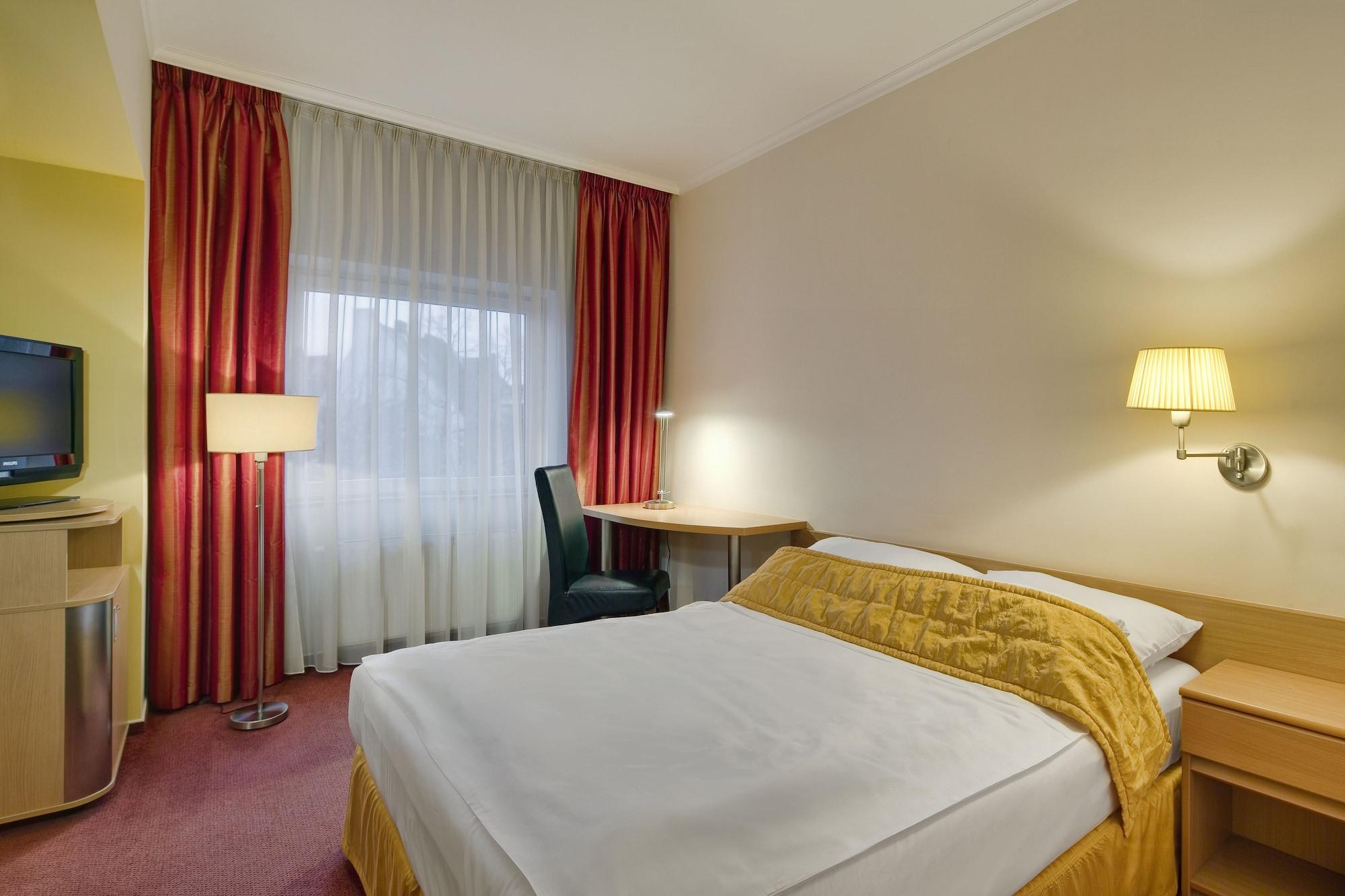 Imperial Hotel ออสตราวา ภายนอก รูปภาพ