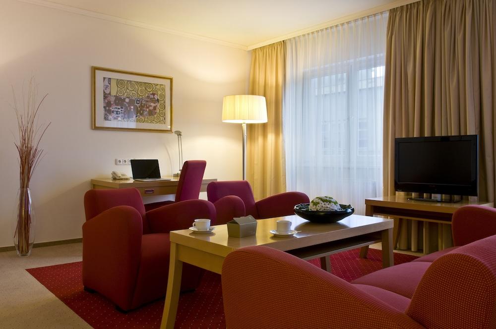 Imperial Hotel ออสตราวา ภายนอก รูปภาพ