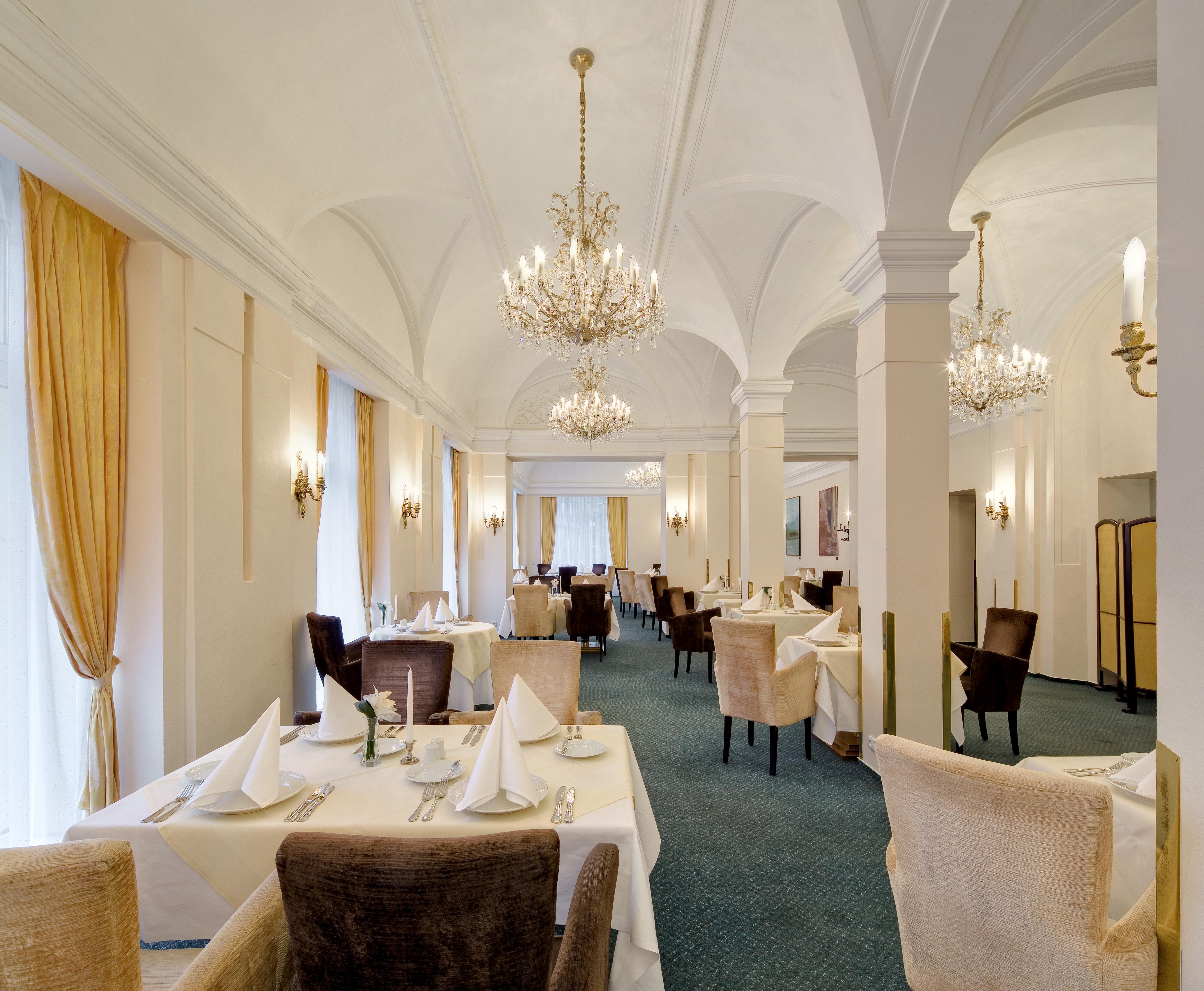 Imperial Hotel ออสตราวา ภายนอก รูปภาพ